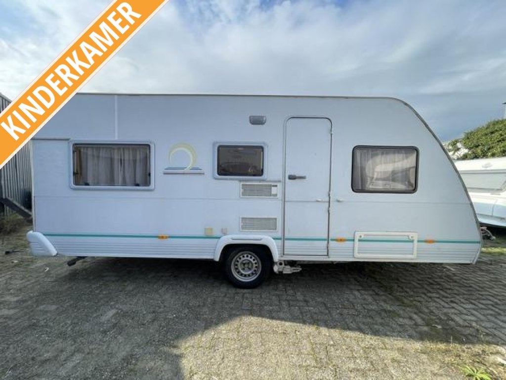 Eifelland Holiday 500 TK 2005; 2xzit stapelbed mover, Bedrijf, Treinzit, Eifelland, Fietsenrek