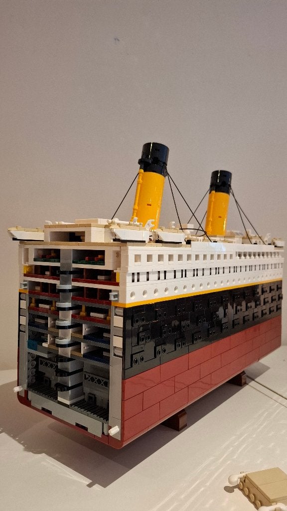Foto 14 van Lego icons Titanic 10294