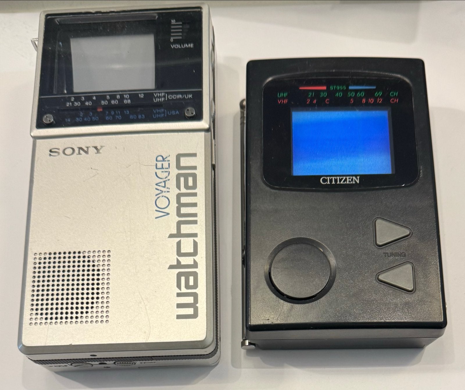 Vintage Draagbare TV's: Sony Watchman & Citizen ST955, Audio, Tv en Foto, Televisies, Gebruikt, Ophalen of Verzenden, ., .