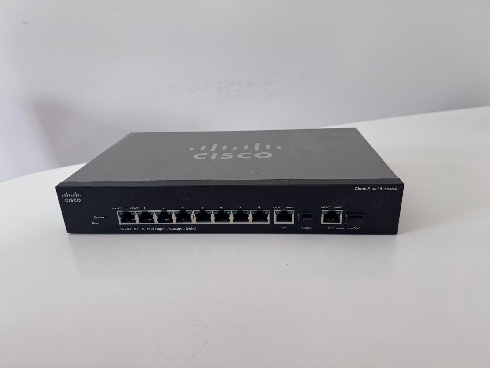 Cisco SG300-10 10-Poort Gigabit Managed Switch, Ophalen, Gebruikt