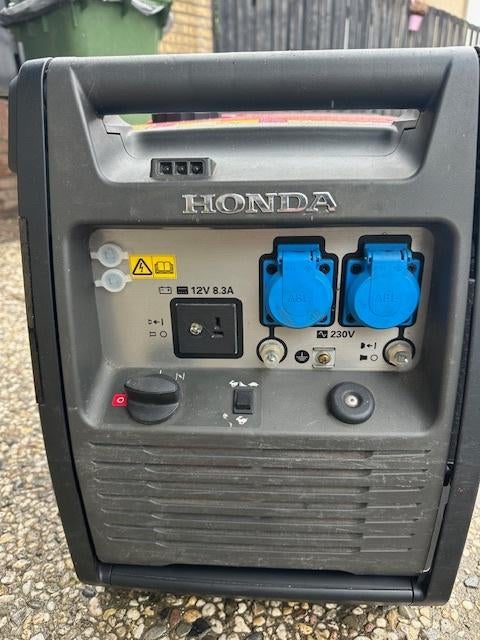 Honda aggregaat EU30i, Doe-het-zelf en Verbouw, Aggregaten, Ophalen, Gebruikt, Minder dan 5 kVA, Benzine