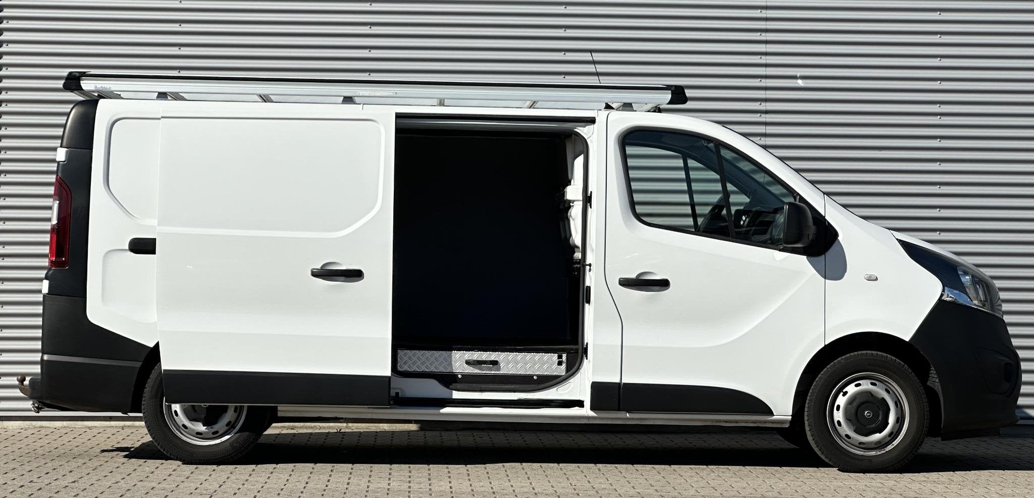 Opel Vivaro 1.6 CDTI L2H1 Sport Trekhaak|Camera|Navi|Cruise, Voorwielaandrijving, Gebruikt, Euro 6, 4 cilinders