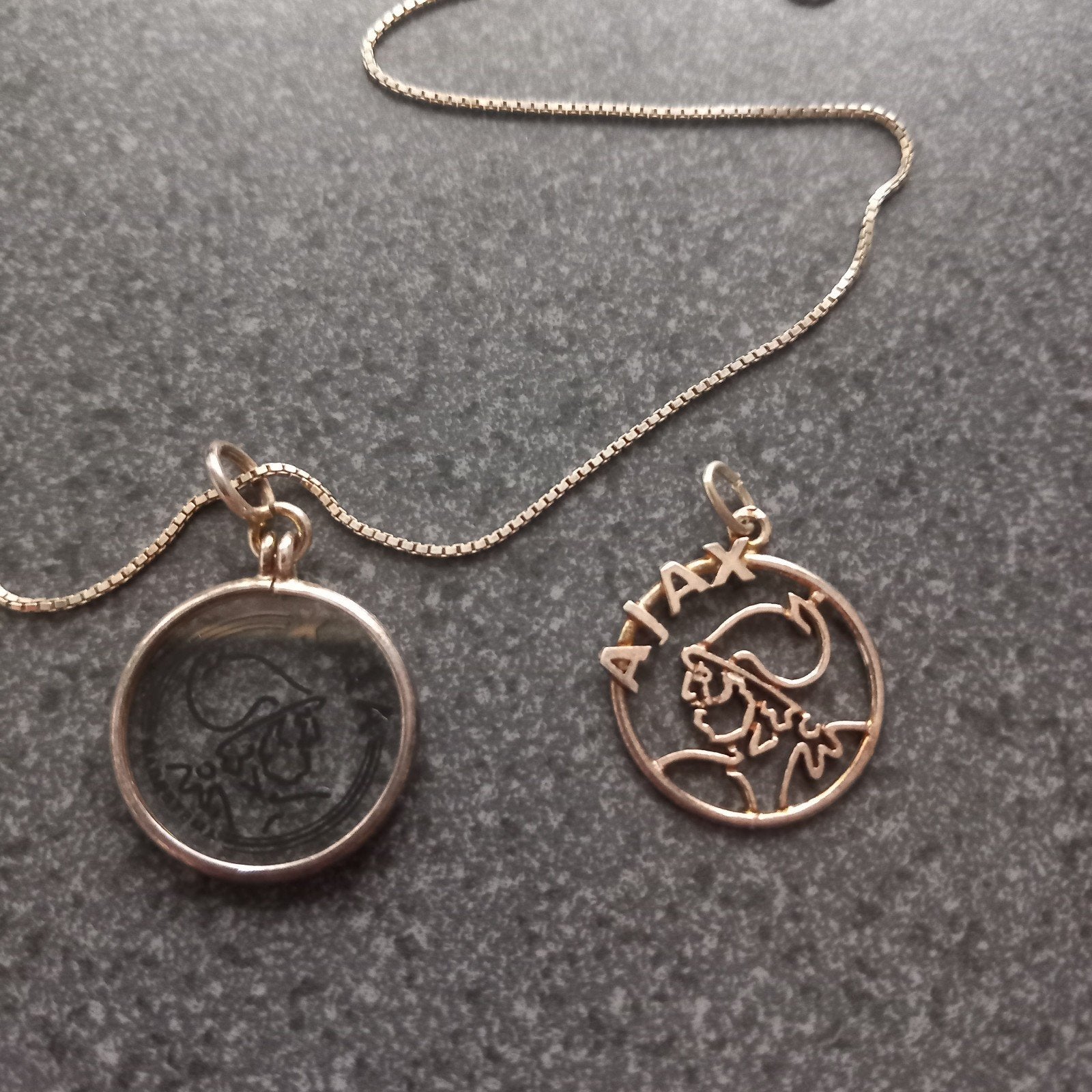 ajax zilveren hangers met ketting 25 cm, Ophalen of Verzenden, Nieuw, Ajax, Overige typen