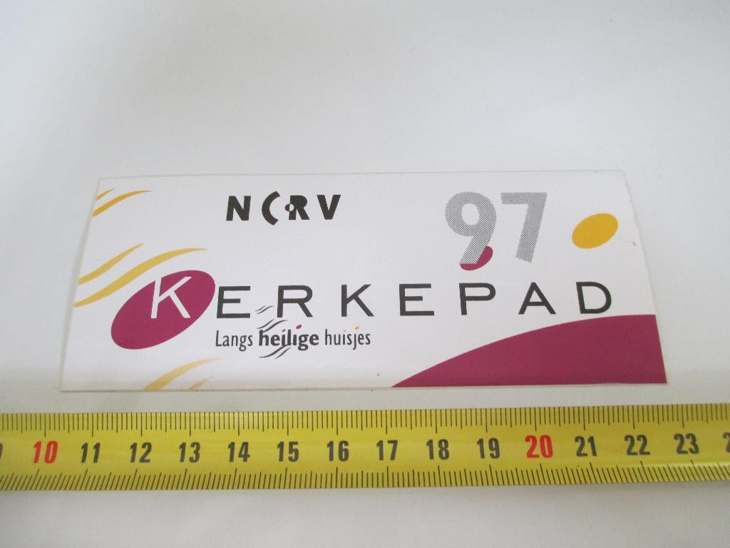 sticker Omroep NCRV 97 Kerkepad langs heilige huisjes, Ophalen, Zo goed als nieuw