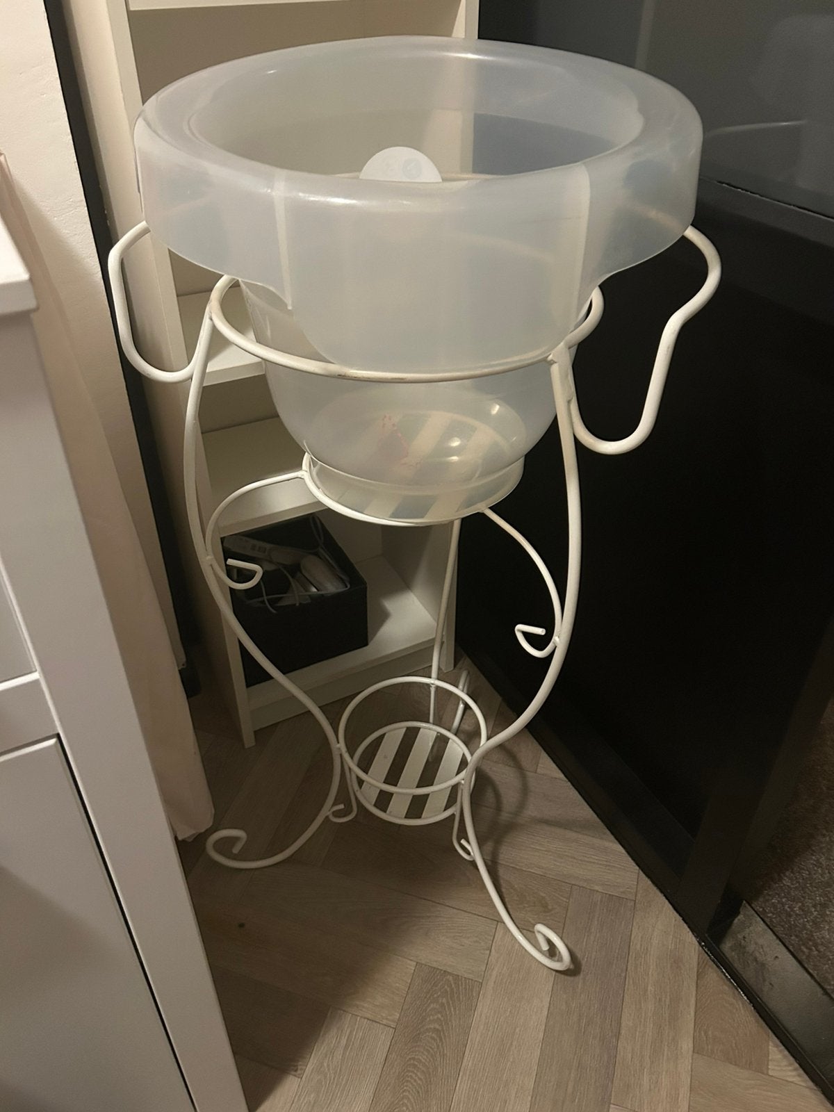 Tummy tub met standaard, Ophalen, Tummy Tub, Zo goed als nieuw, Bébé-jou