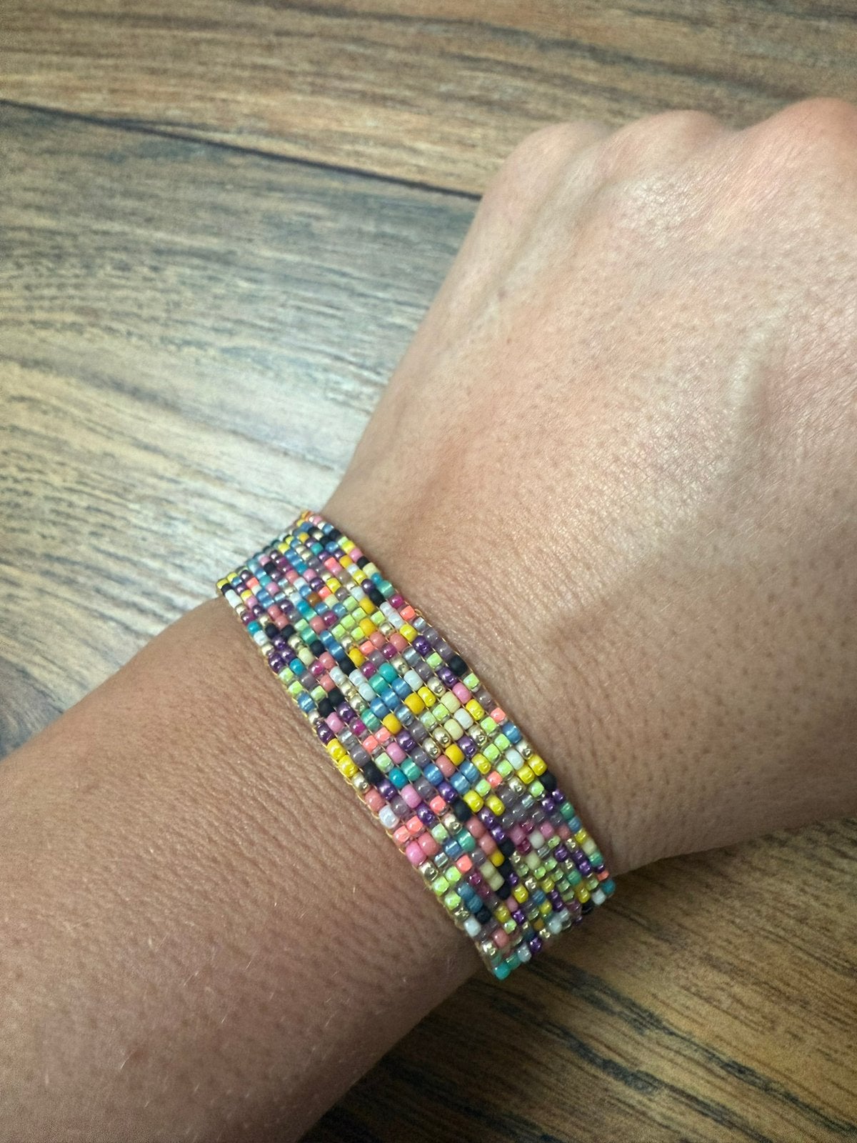 Verschillende kleuren kralen armband., Overige materialen, Overige kleuren, Ophalen of Verzenden, Zo goed als nieuw