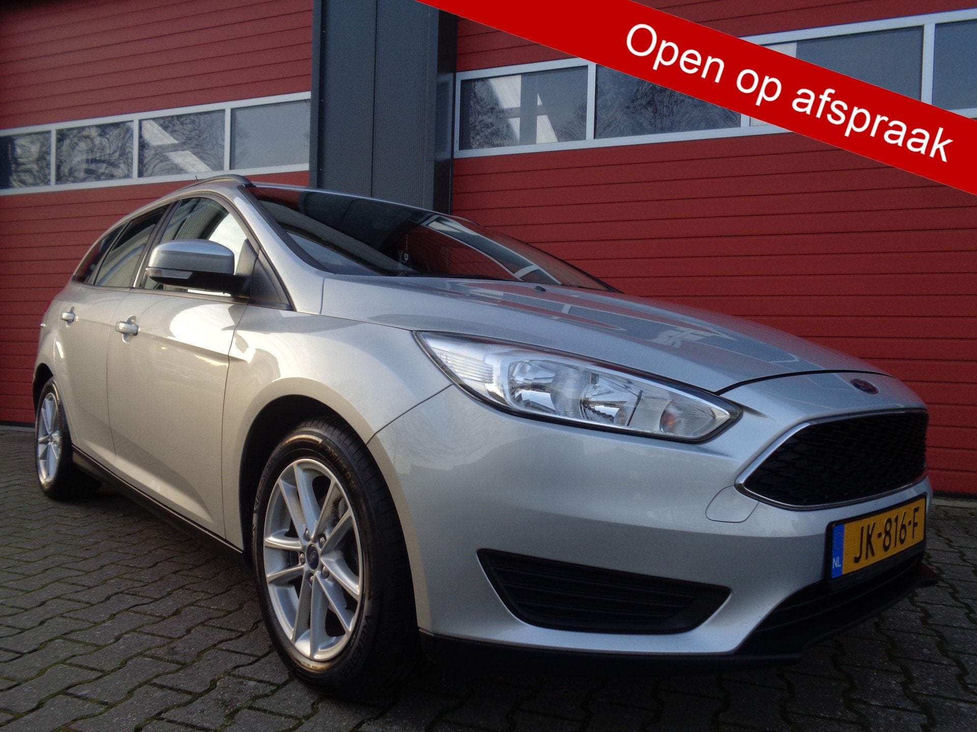Ford FOCUS Wagon 1.0 Trend 101PK Clima Cruise Navi Trekkaak, Gebruikt, Euro 6, Origineel Nederlands, Handgeschakeld