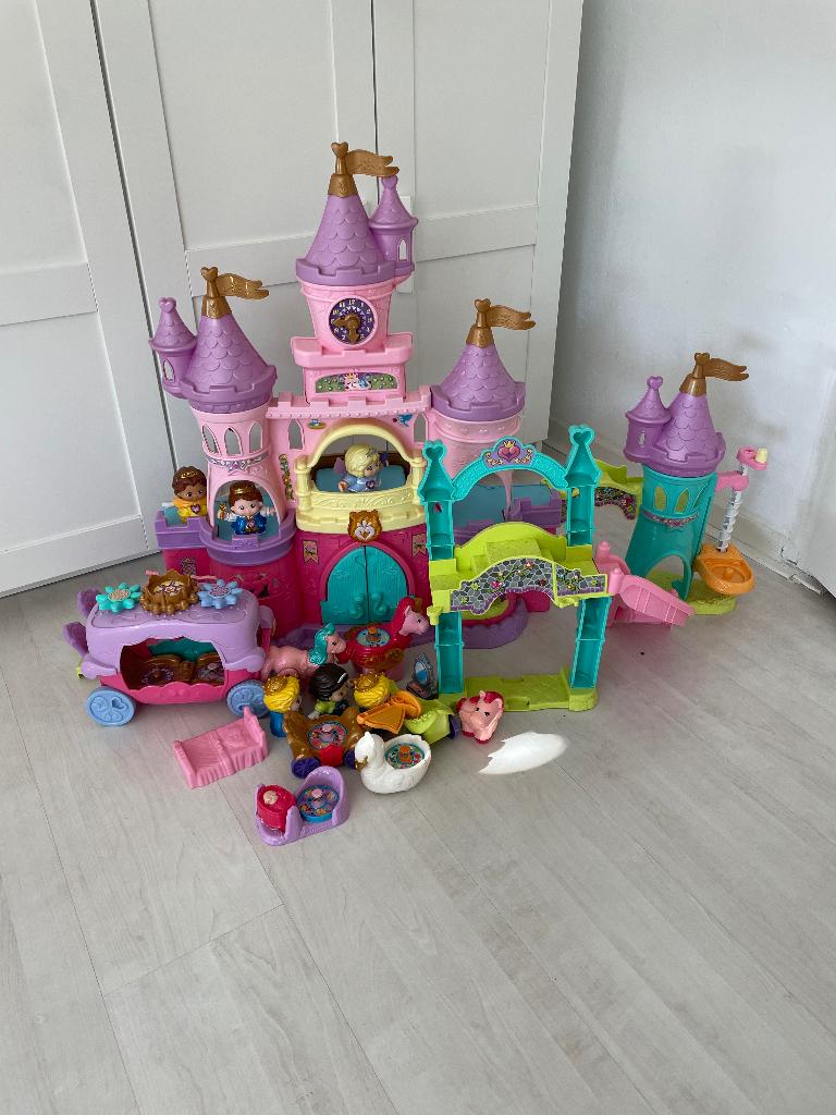 Vrolijke vriendjes kasteel, Ophalen