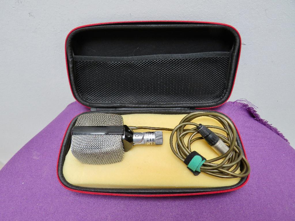 AKG D12  microfoon, Muziek en Instrumenten, Microfoons, Ophalen of Verzenden, Gebruikt, Instrumentmicrofoon