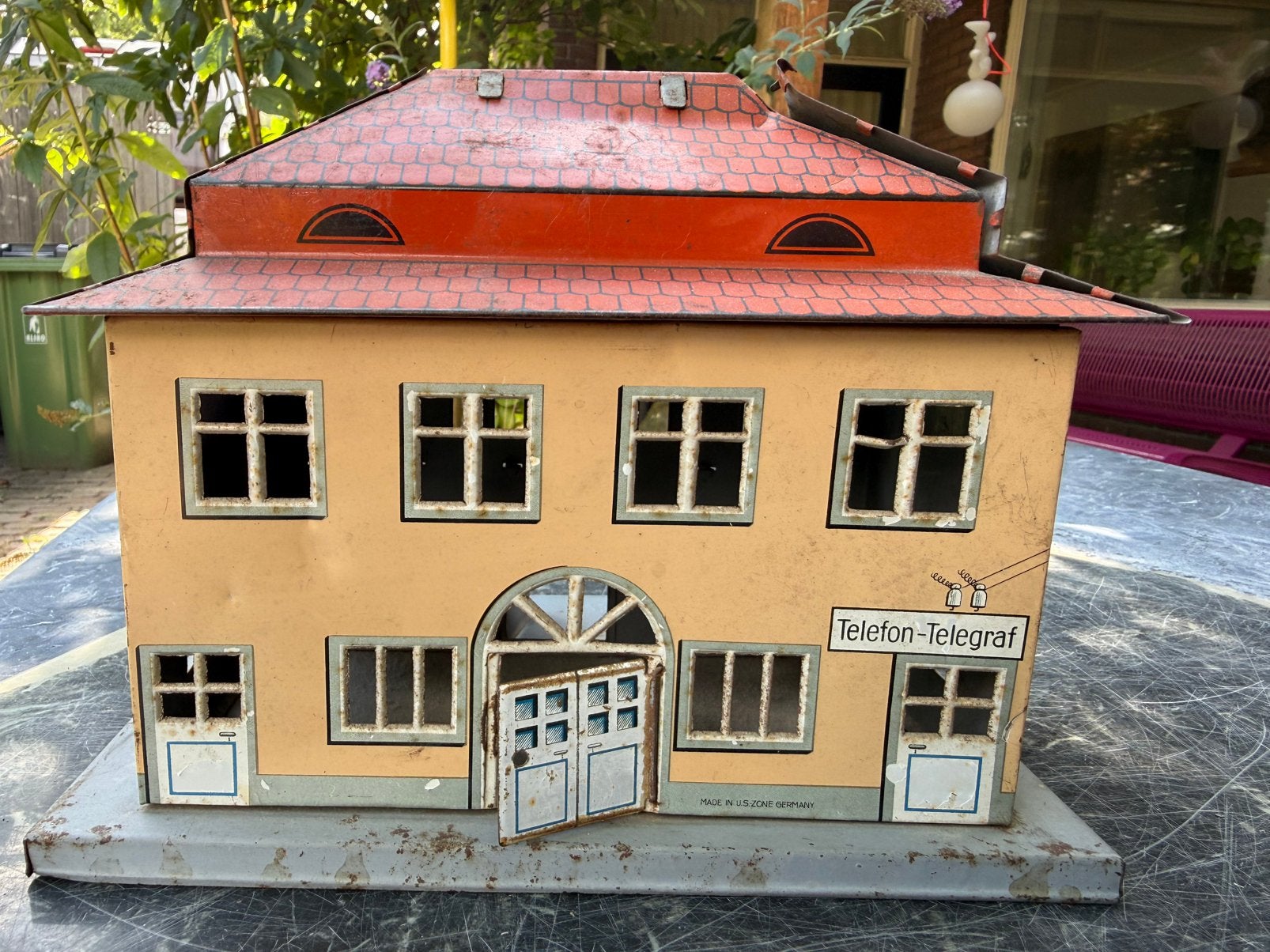 Model station metaal jaren 50 Duitsland, Ophalen, Zo goed als nieuw, Poppenhuis