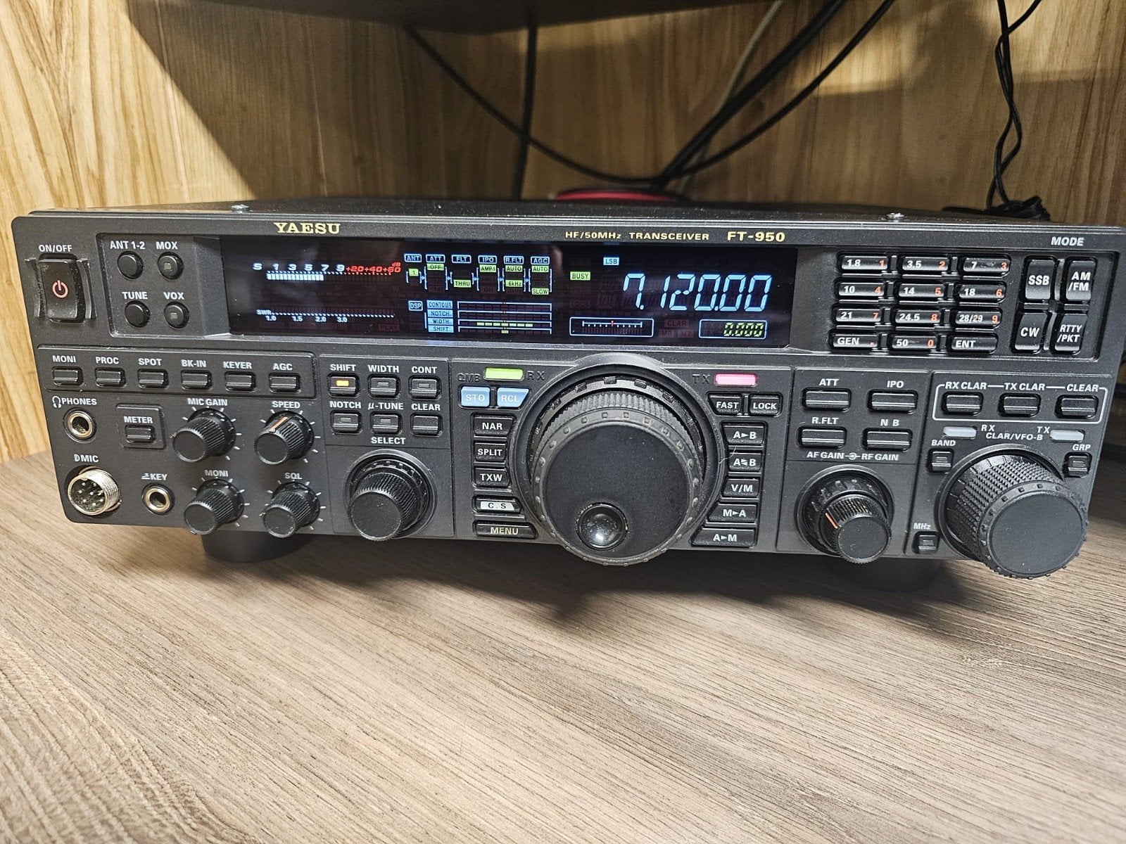 Foto 8 van Yaesu FT 950