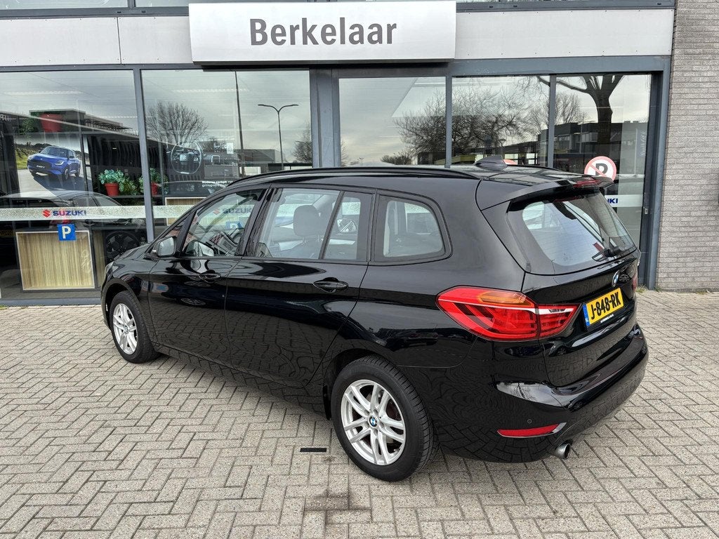 BMW 2-serie Gran Tourer 218i Executive | Automaat | Climate, Auto's, BMW, Gebruikt, Euro 6, 2-Serie Gran Tourer, Zwart