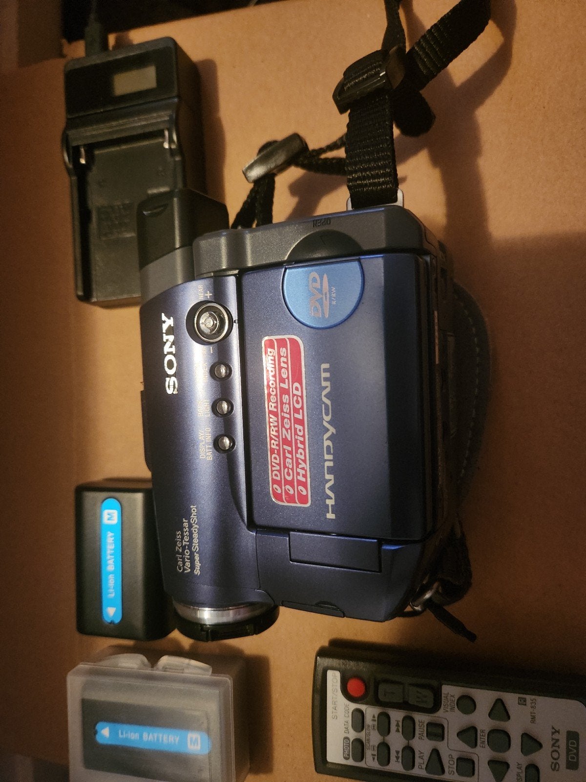 Sony Handycam DCR-DVD105 DVD-R/RW Camcorder, Audio, Tv en Foto, Videocamera's Digitaal, Ophalen of Verzenden, Sony, 20x of meer