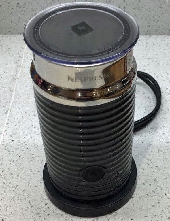 Nespresso Melkopschuimer Aeroccino 3, Witgoed en Apparatuur, Ophalen, Zo goed als nieuw, Elektrische melkopschuimer