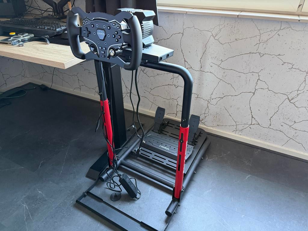 Moza Racing R3 Bundel met Stuur, Pedalen en Wheel Stand Pro, Spelcomputers en Games, Ophalen, Racestuur, Direct drive, Zo goed als nieuw