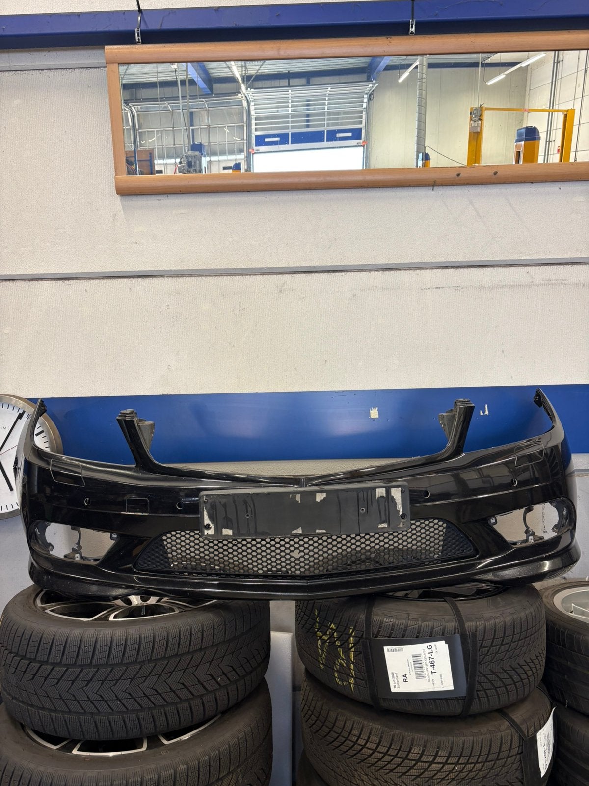 Mercedes-Benz C-Klasse W204 AMG Pakket Voorbumper orgi Zwart, Ophalen, Voor, Mercedes-Benz, Bumper