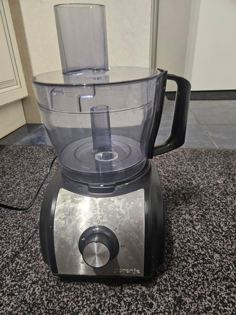Gorenje Keukenmachine / Groentesnijder, 2 tot 3 liter, Ophalen of Verzenden, Gebruikt, 3 snelheden of meer