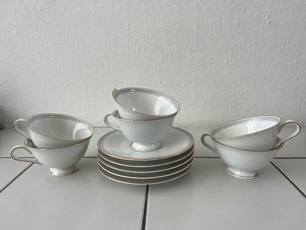 Vintage H&C Heinrich Anmut Selb Bavaria Servies, Huis en Inrichting, Keuken | Servies, Gebruikt, Compleet servies, Overige stijlen