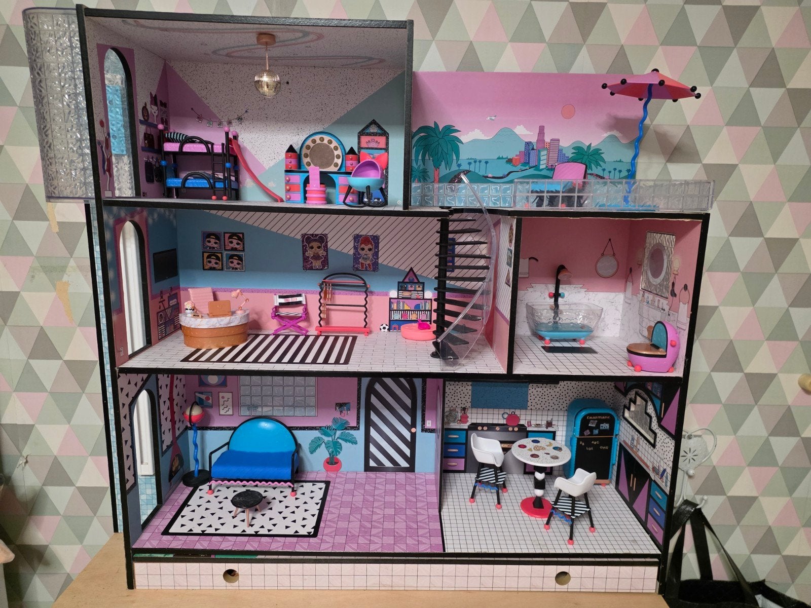 L.O.L. Surprise! OMG Huis met geluid makende wc, Ophalen, Gebruikt, Poppenhuis