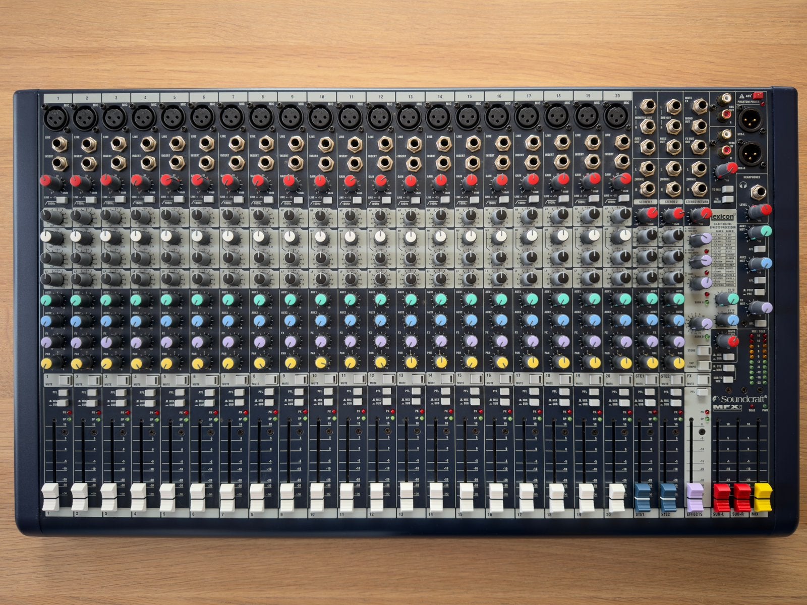 Soundcraft MFXi 20/2 in perfecte staat, Ophalen, Zo goed als nieuw, 20 kanalen of meer