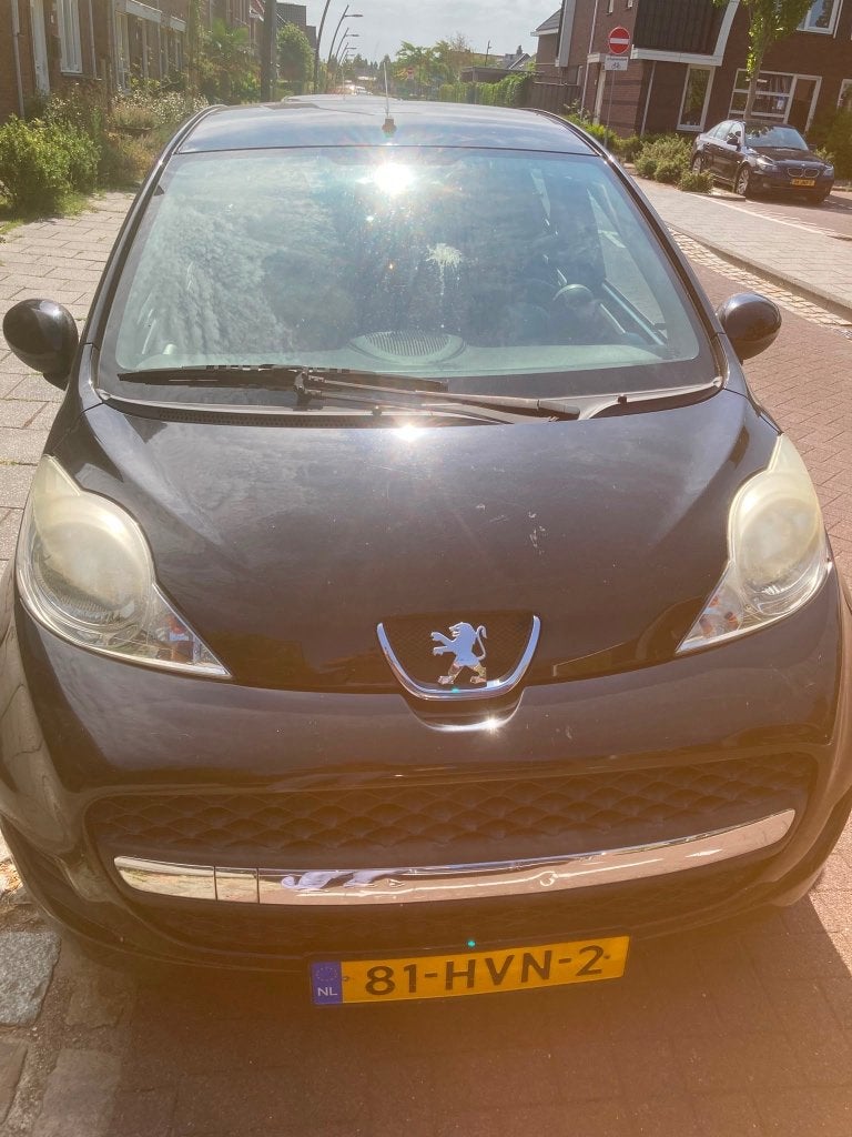 Peugeot 107 1.0 12V 5DR 2009 Zwart, Voorwielaandrijving, Stof, Zwart, 4 stoelen