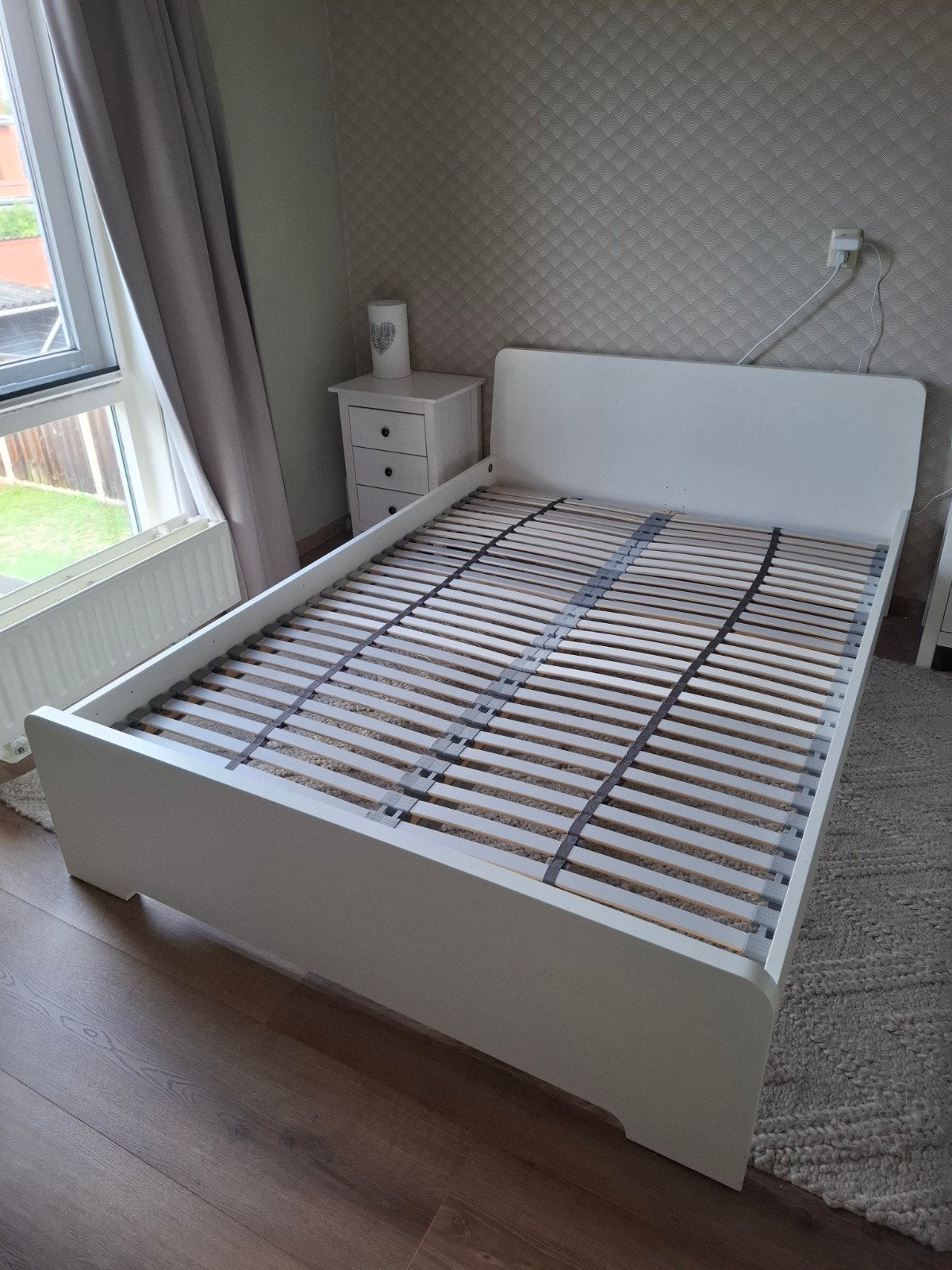 Ikea Malm bed (140 x 200 cm), Huis en Inrichting, Ophalen, Gebruikt, Wit, Tweepersoons