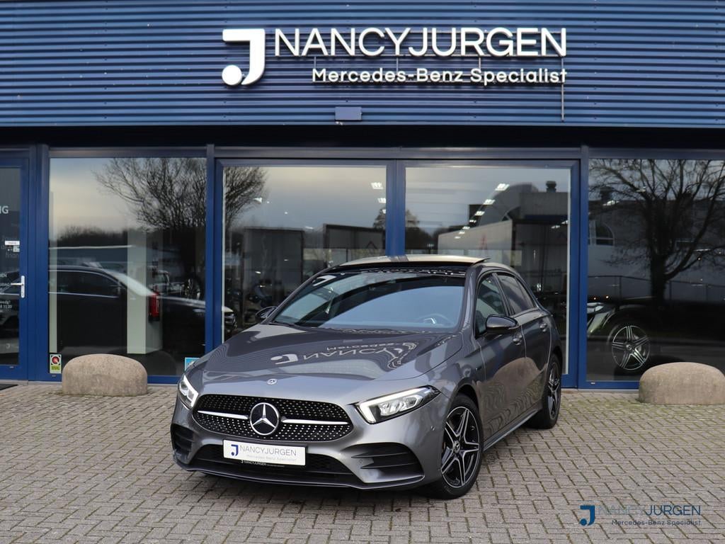 Mercedes-Benz A-Klasse 250 e AMG Limited | Navi | Pano | MBU, 12 maanden, Gebruikt, 4 cilinders, Bedrijf