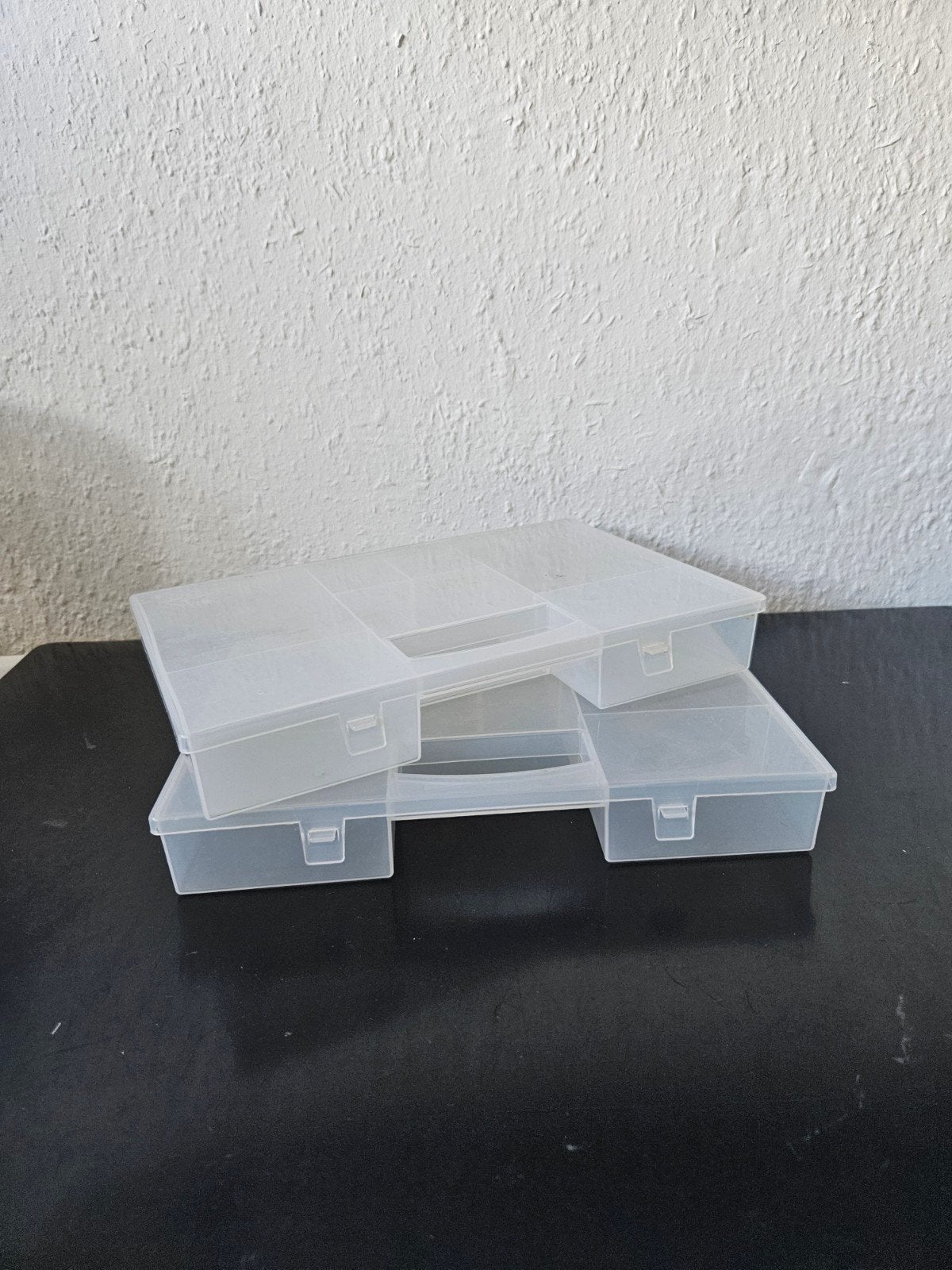 Transparante knutselbox met vakjes - Gebruikt, Gebruikt, Overige thema's, Gereedschap of Toebehoren, Ophalen of Verzenden