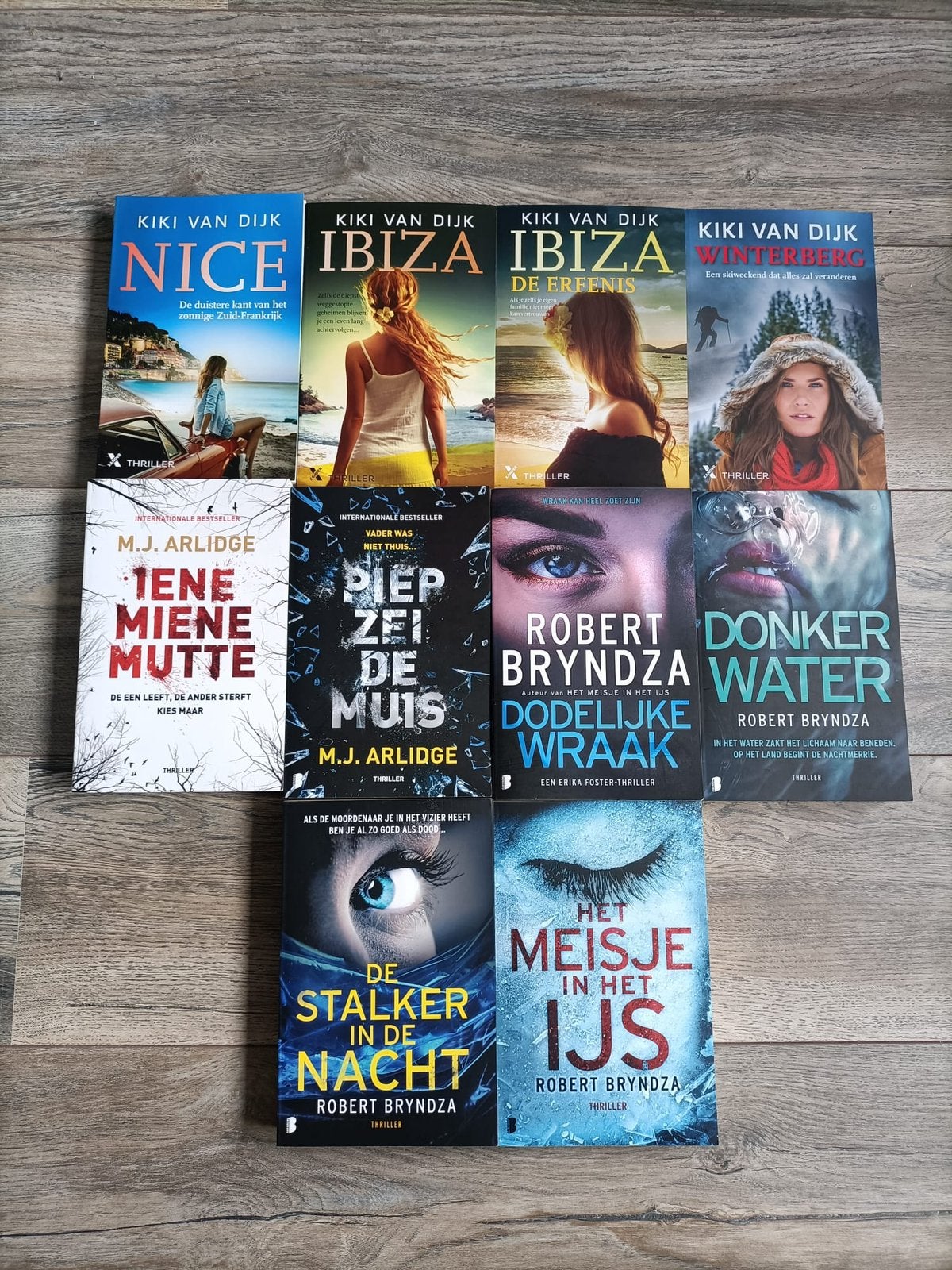 Thrillers - Boeken, Boeken, Thrillers, Ophalen of Verzenden, Zo goed als nieuw