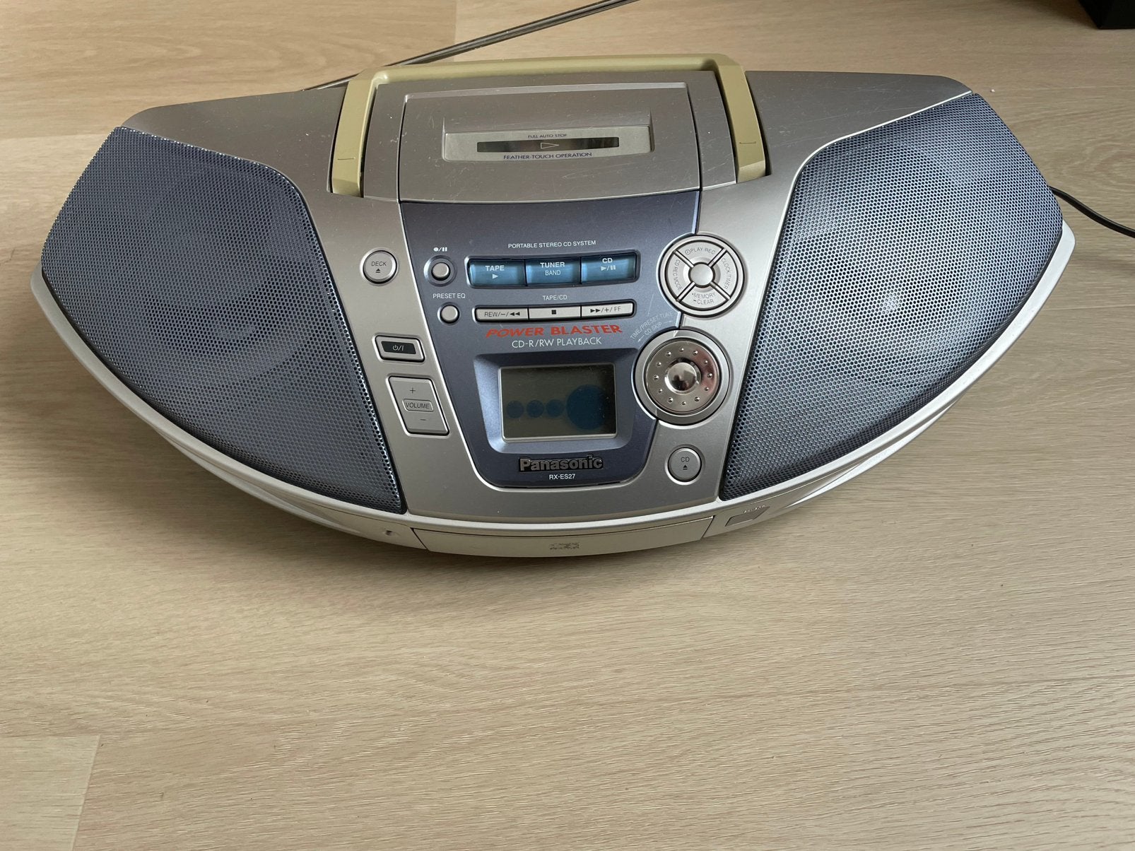Panasonic RX-ES27 portable radio-CD-Cassettedeck, Audio, Tv en Foto, Radio's, Ophalen of Verzenden, Zo goed als nieuw