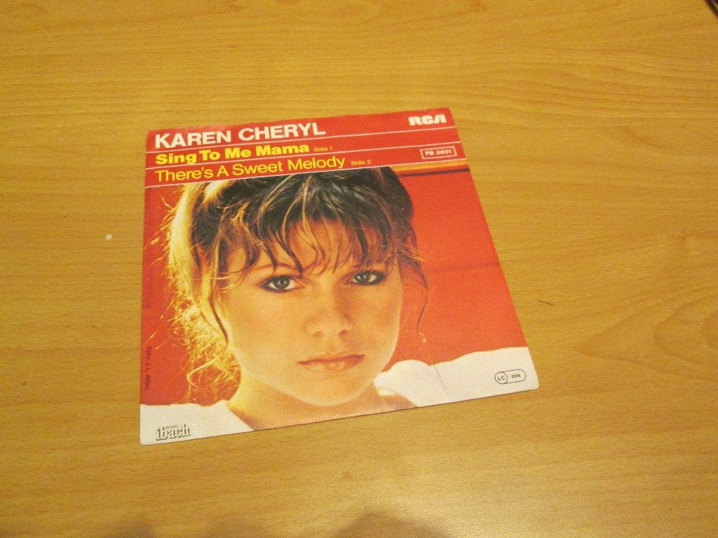 Karen Cheryl - Sing To Me Mama / There's A Sweet Melody, Ophalen of Verzenden, Gebruikt, Pop