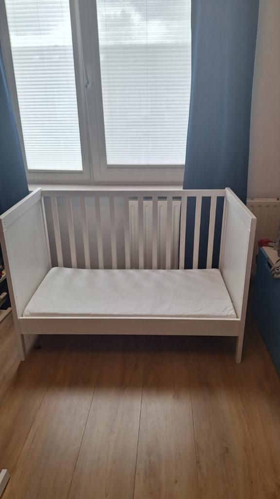 Ikea Sundvik ledikant inclusief matras, Kinderen en Baby's, Babywiegjes en Ledikanten, Ophalen, Gebruikt, Ledikant