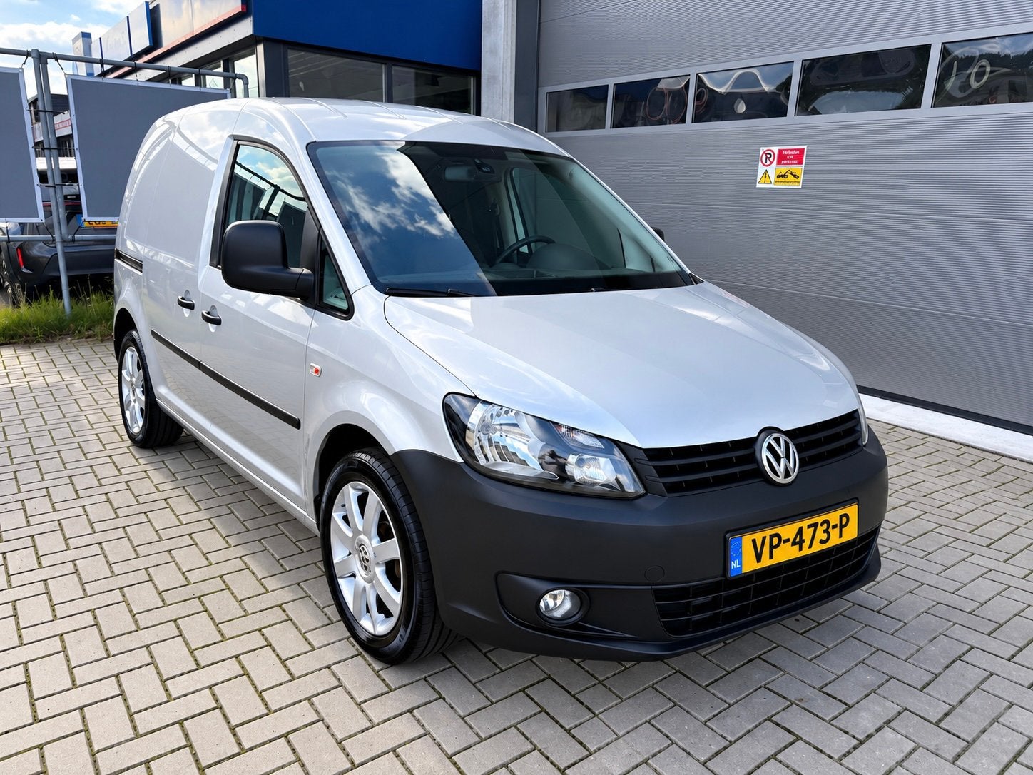 AUTO VERKOPEN? BEL! 0641323644, Auto's, Euro 5, 74 pk, 4 cilinders, 700 kg