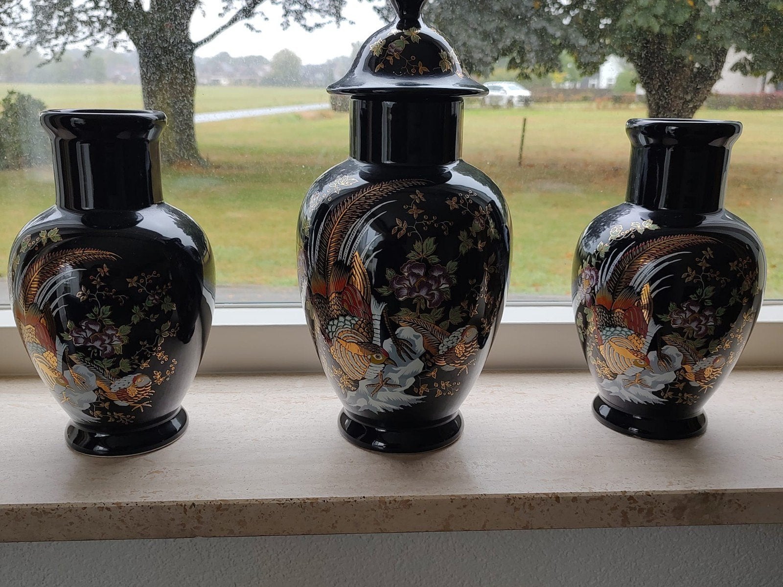 Set Vintage Decoratieve Vazen / Potten - Zwart met Goud, Ophalen
