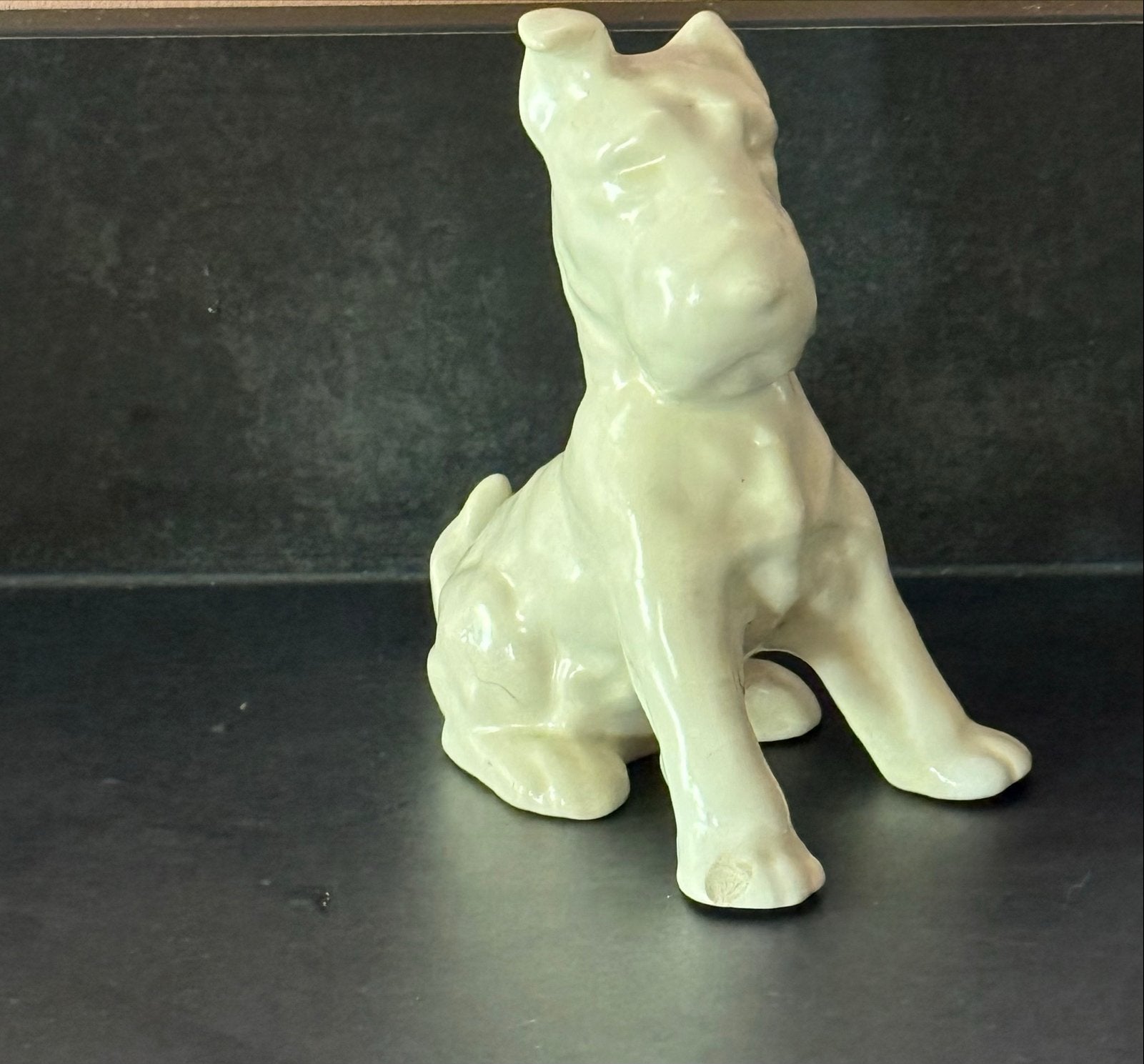 Zeldzaam Gouds Plateel Hondje - Koninklijke Plateelbakkerij, Ophalen of Verzenden