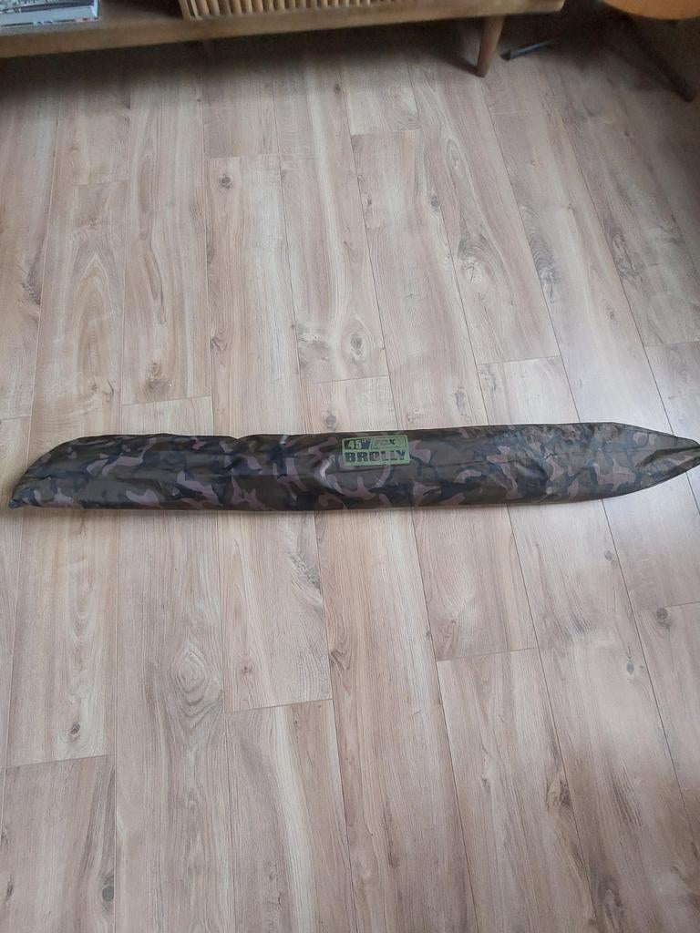 Fox 45" Camo brolly visparasol, Watersport en Boten, Hengelsport | Karpervissen, Ophalen, Zo goed als nieuw, Overige typen