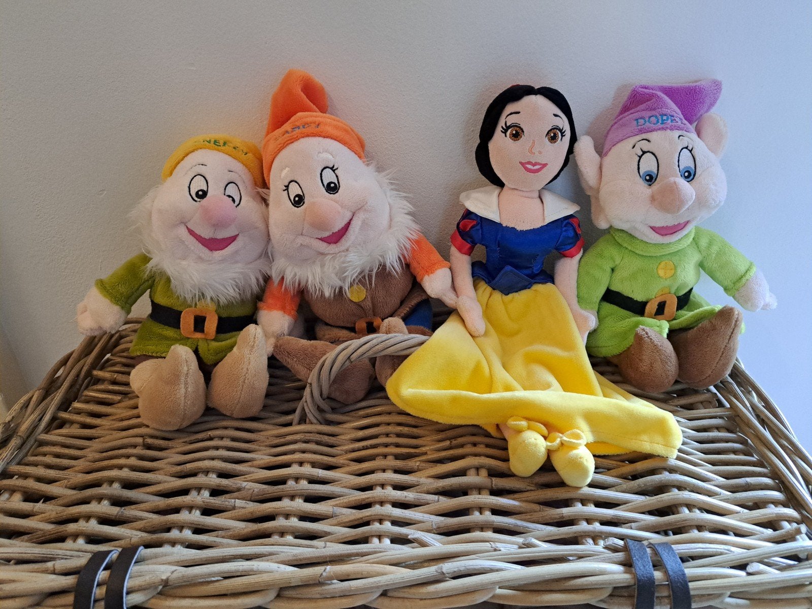 Sneeuwwitje en de 7 dwergen, knuffel set, Ophalen of Verzenden, Overige typen
