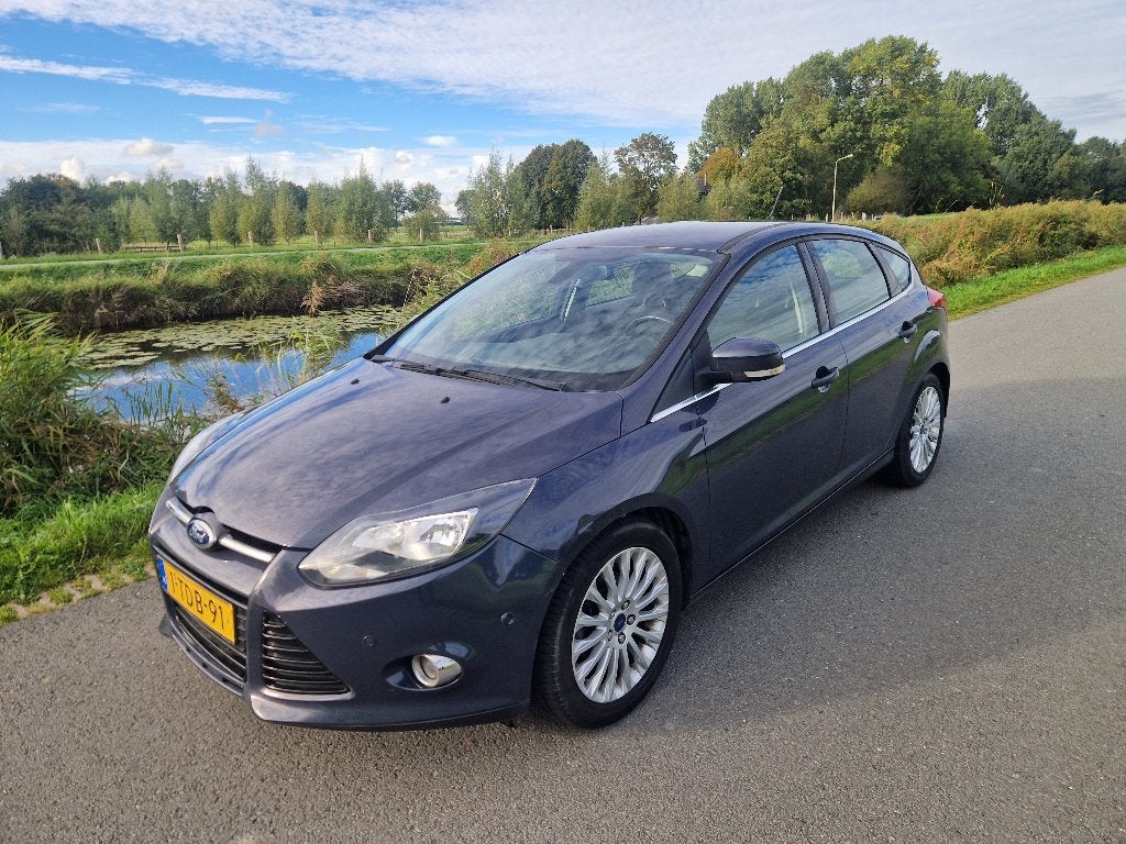 Ford Focus 1.0 Ecoboost 92KW 5D 2013 met werk!, Auto's, Handgeschakeld, Grijs, 3 cilinders, 1179 kg