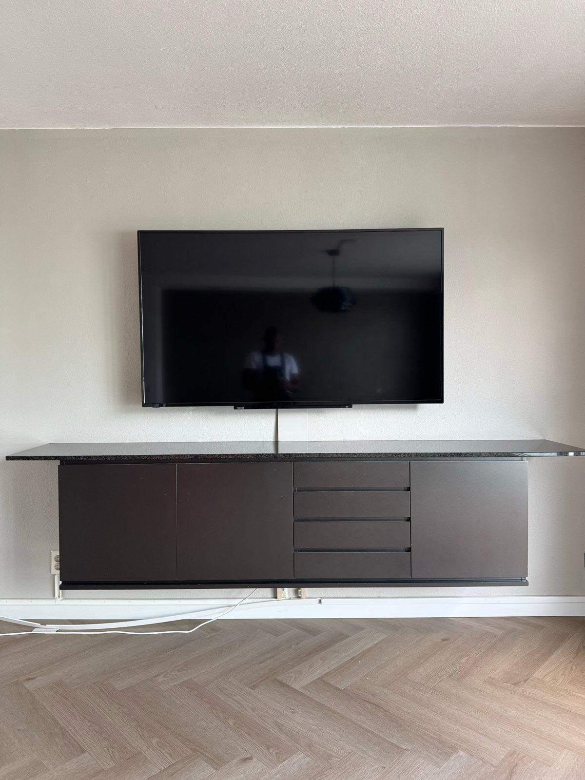 Zwevend TV-meubel met granieten blad, Ophalen, Gebruikt, 200 cm of meer, Minder dan 100 cm