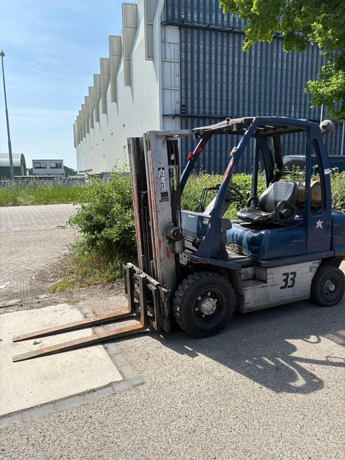Nissan 2.5 tonner gas heftruck, 1000 tot 2000 kg, Ophalen of Verzenden, LPG, Heftruck
