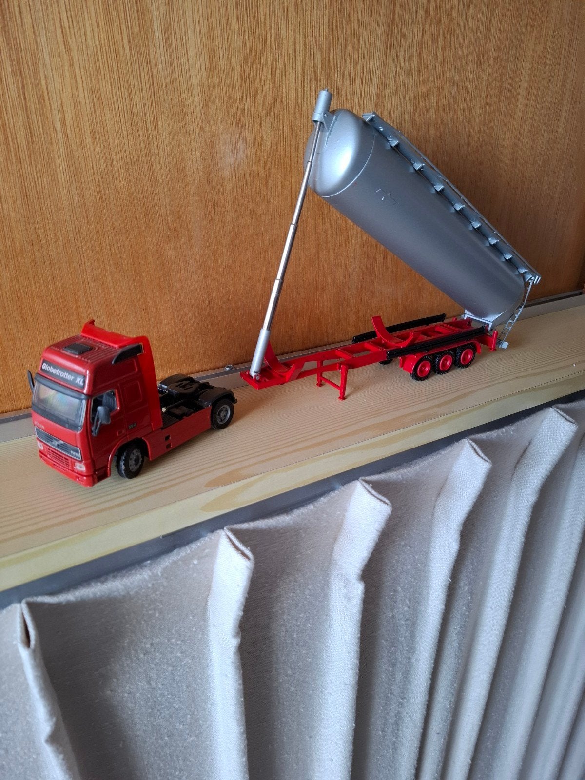 volvo f 16, Hobby en Vrije tijd, Ophalen of Verzenden