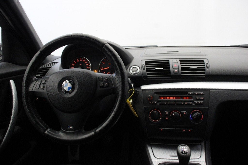 Bmw 1-SERIE 116i - Airco, Half Leer, Stoelverwarming, Sports, 1-Serie, Euro 5, 4 cilinders, Met garantie (alle)