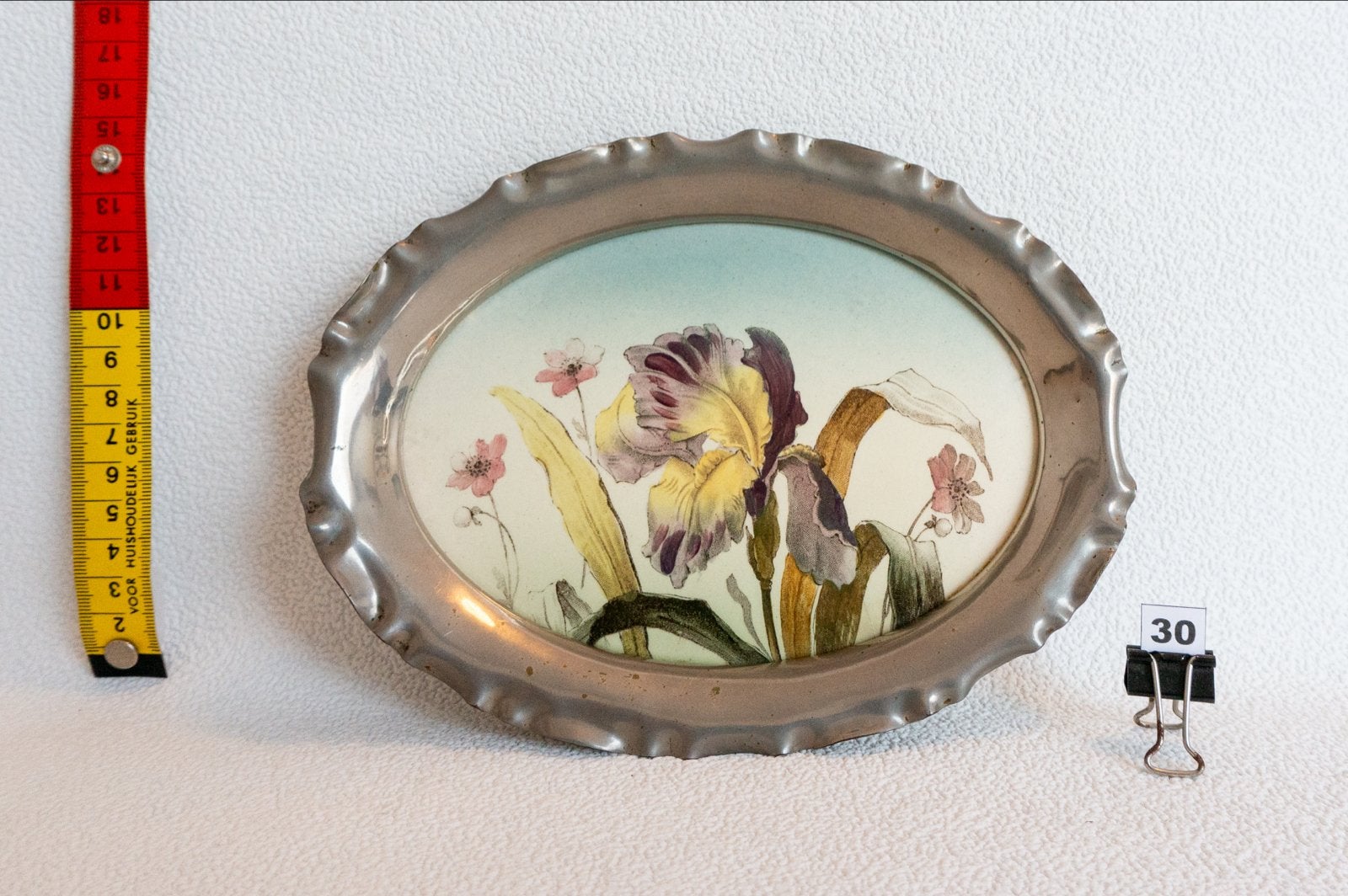 Vintage tinnen schaal met bloemen decoratie, Ophalen