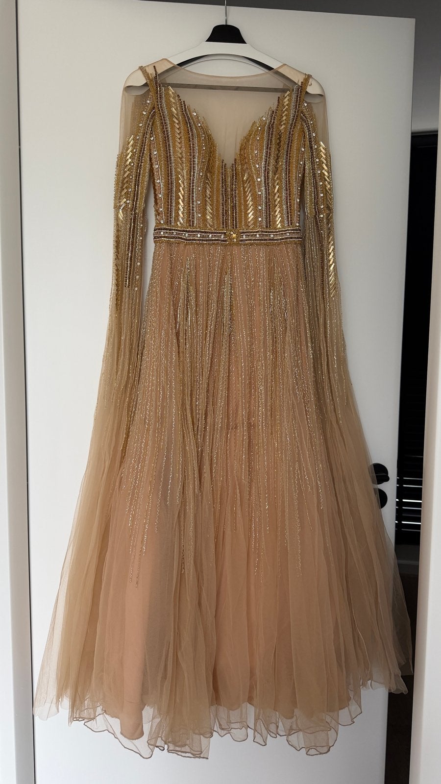 Haute Couture Galajurk uit Paris, Galajurk, Overige kleuren, Ophalen of Verzenden, Zo goed als nieuw