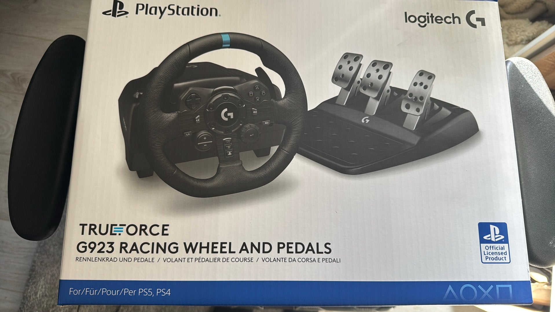 Logitech G923 stuur en pedalen, Racestuur, Force feedback, Ophalen of Verzenden, Zo goed als nieuw
