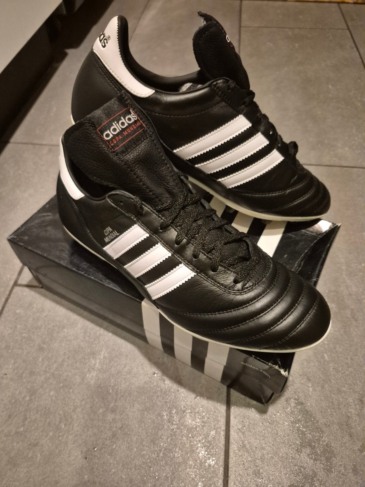 Adidas Copa Mundial Voetbalschoenen - Maat 45 1/3, Ophalen of Verzenden, Nieuw, Schoenen