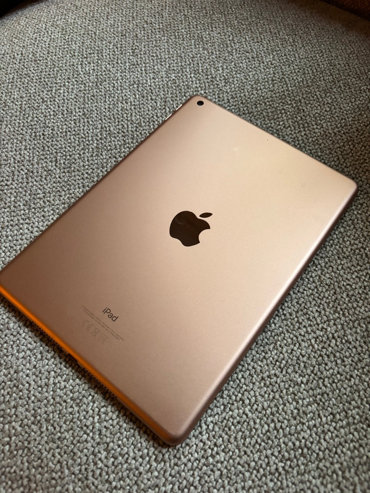 Foto 4 van Apple Ipad (6e generatie) - 32GB