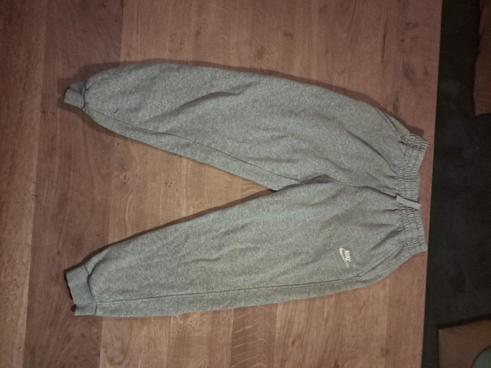 Nike joggingbroek grijs maat L (147-158 cm), Broek, Gebruikt, Jongen of Meisje, Ophalen of Verzenden