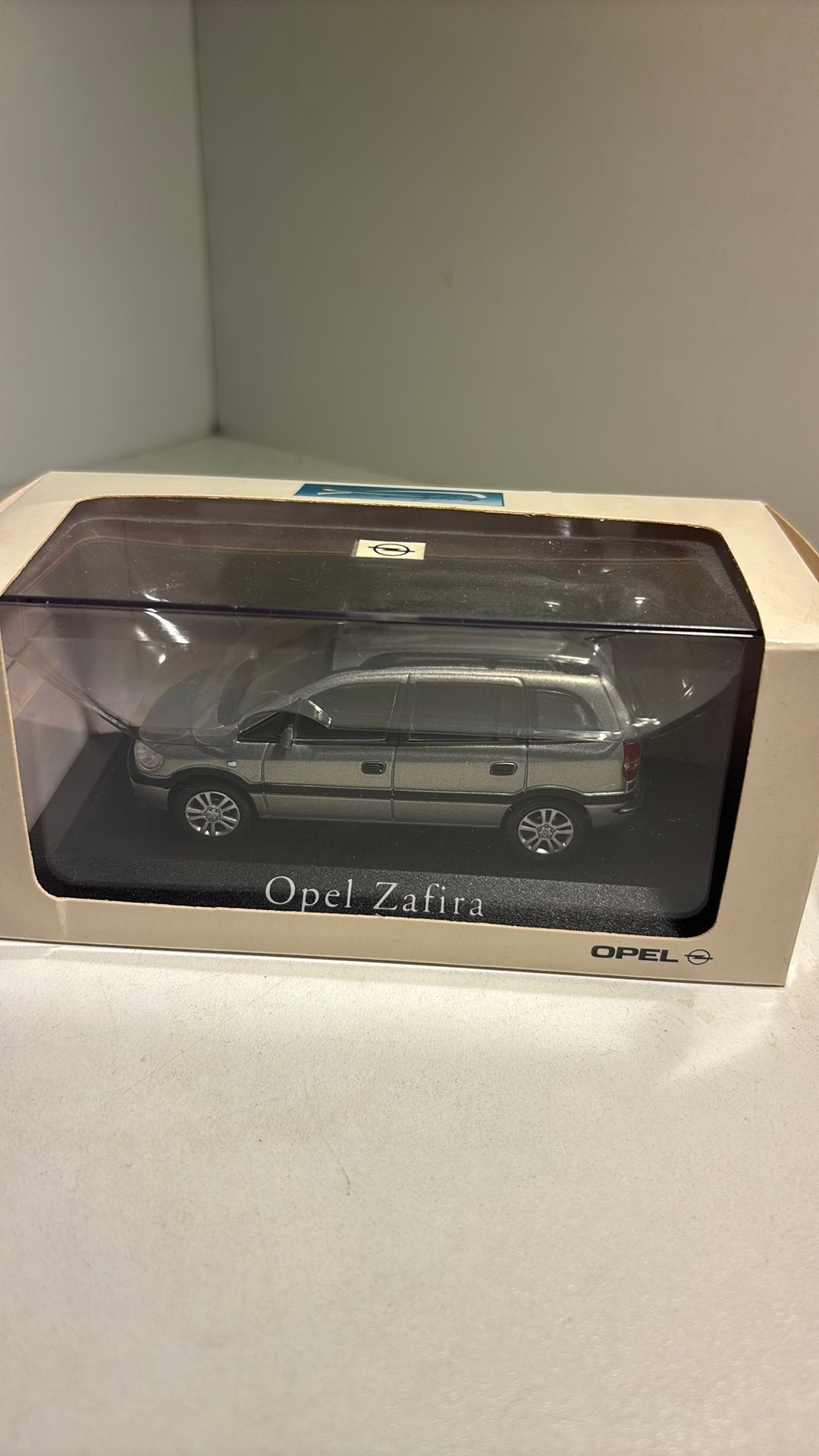 Opel zafira minichamps 1.43, Auto, Ophalen of Verzenden, MiniChamps, A