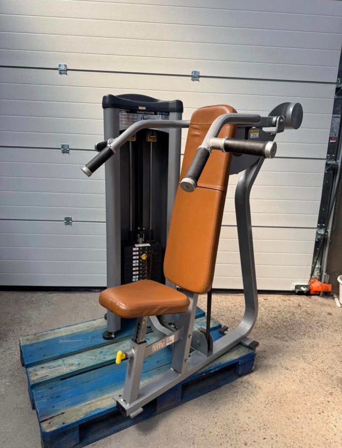 Nautilus Shoulderpress / Shoulder press / Steel series, Ophalen, Benen, Gebruikt, -